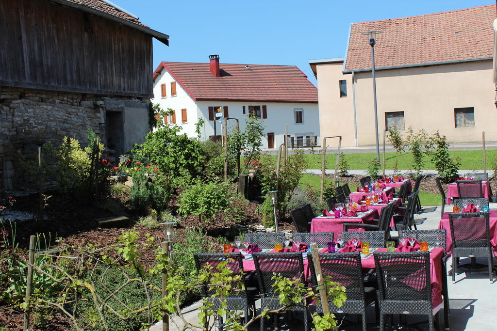 Hotel Le Champ Des Lys Amancey Zewnętrze zdjęcie