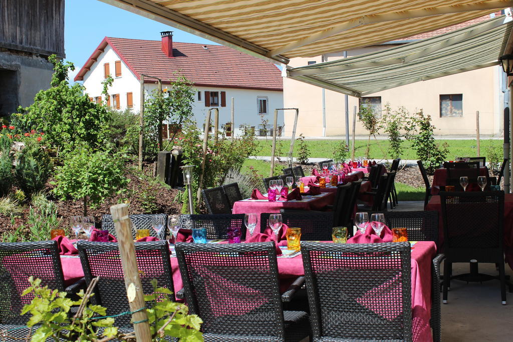 Hotel Le Champ Des Lys Amancey Zewnętrze zdjęcie