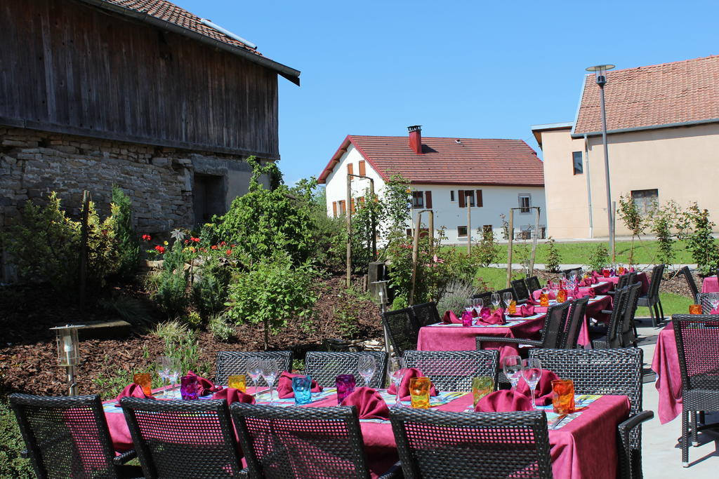 Hotel Le Champ Des Lys Amancey Zewnętrze zdjęcie