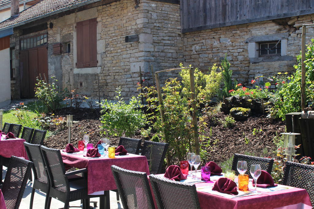 Hotel Le Champ Des Lys Amancey Zewnętrze zdjęcie