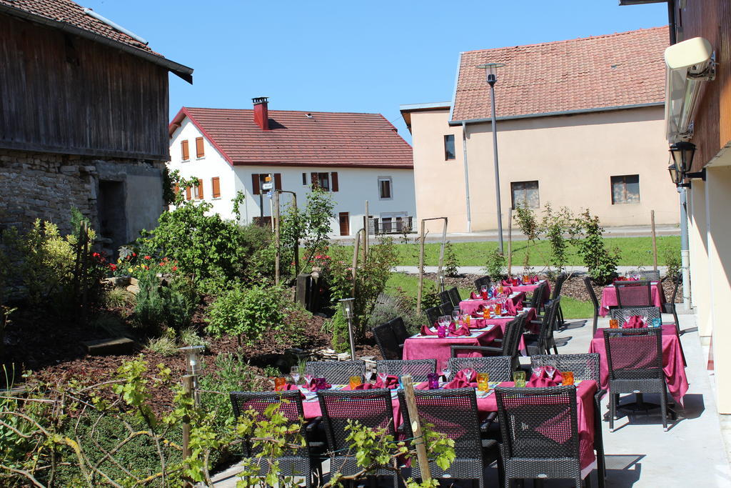 Hotel Le Champ Des Lys Amancey Zewnętrze zdjęcie